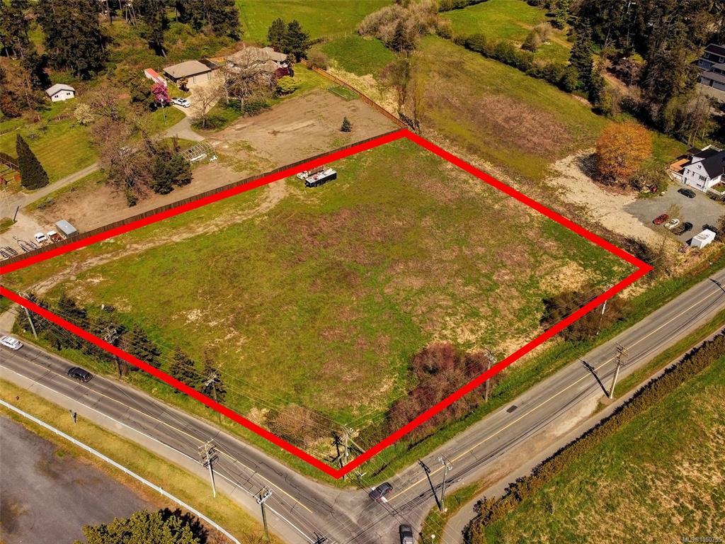 Third View of 4143 Blenkinsop Rd, Saanich, BC, V8X 2C3