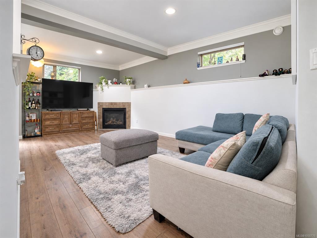 Second View of 791 Station Ave, Langford, BC, V9B 0E6