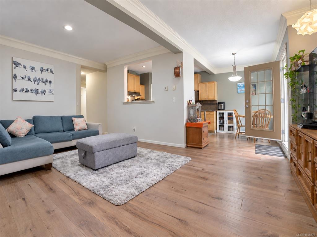 Fourth View of 791 Station Ave, Langford, BC, V9B 0E6