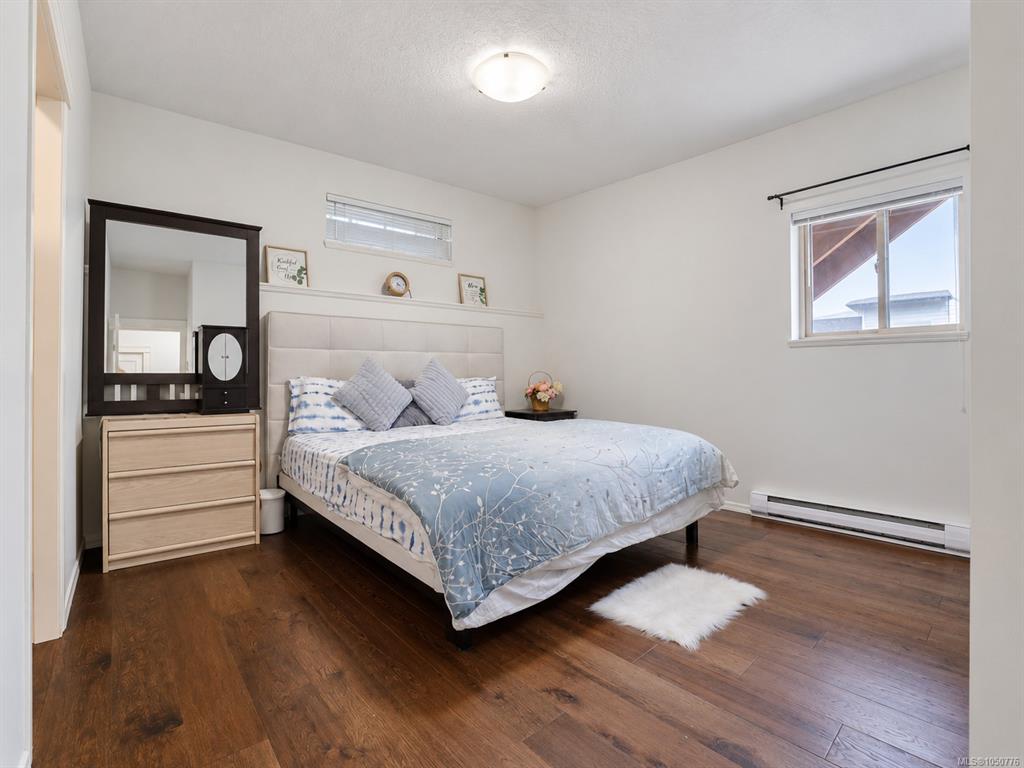 Fifth View of 791 Station Ave, Langford, BC, V9B 0E6