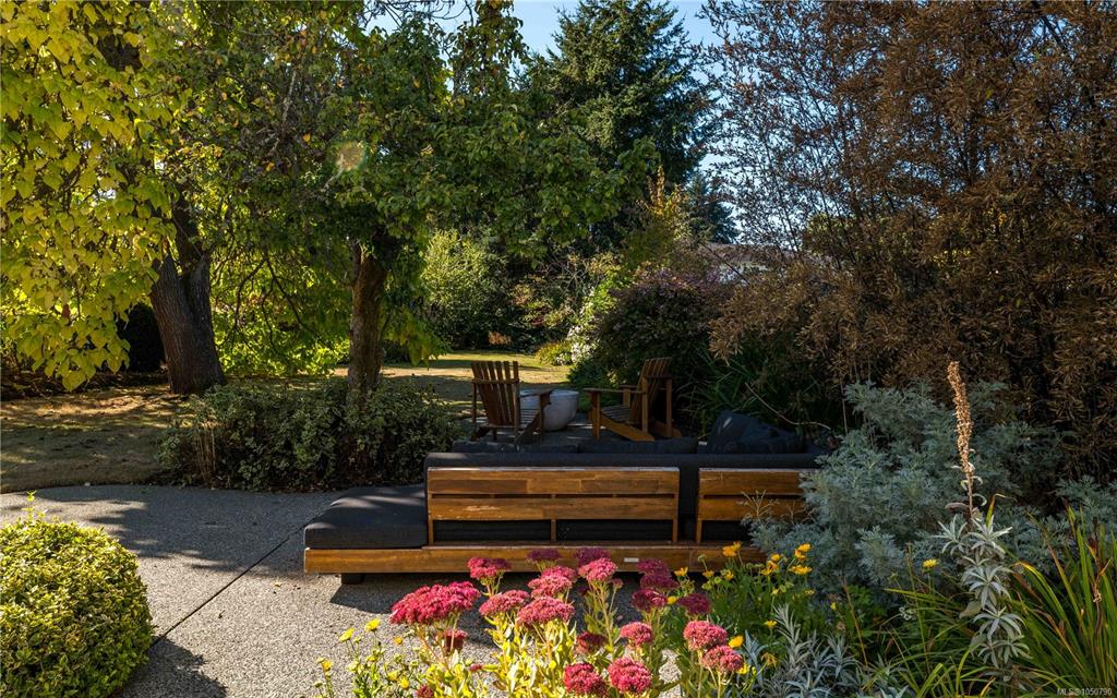 Third View of 773 Middleton St, Saanich, BC, V9A 2E1