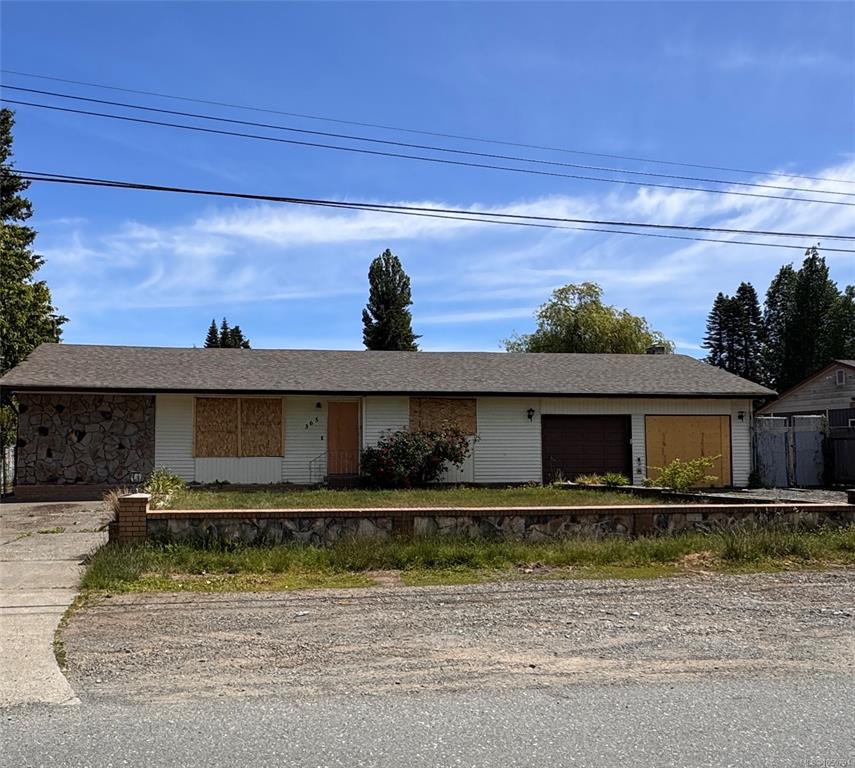 365 Carolyn Rd, 1050791, BC,