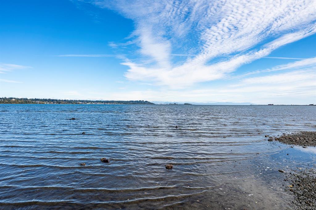 3632 Island Hwy S, 1050792, BC,