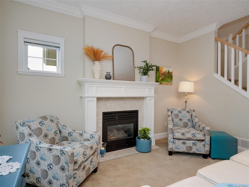 Fourth View of 1704 Feltham Rd, Saanich, BC, V8N 2A3