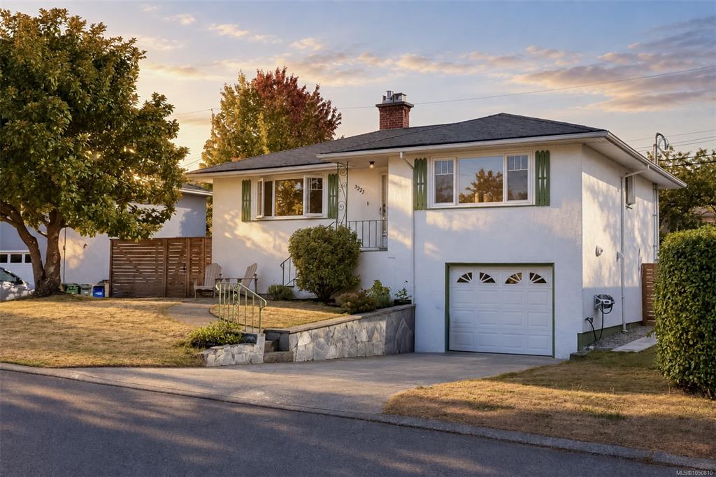 3221 Service St, 1050810, BC,