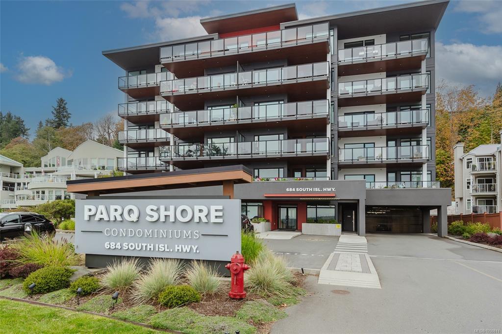 Second View of 684 Island Hwy S, Campbell River, BC, V9W 1A6