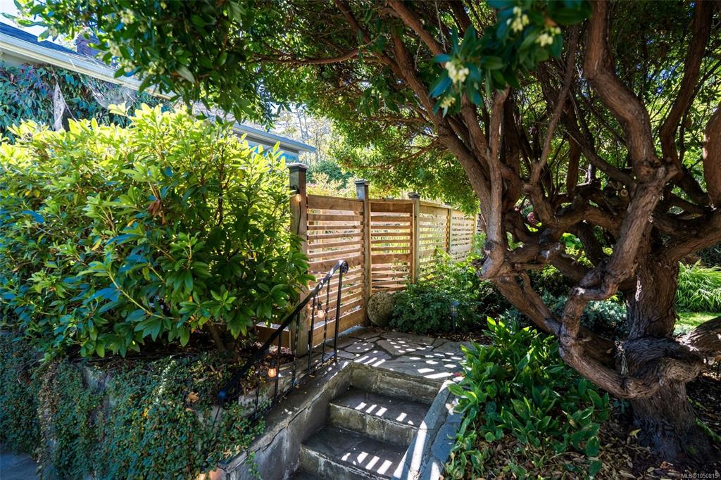 Third View of 943 Linkleas Ave, Oak Bay, BC, V8S 5C4