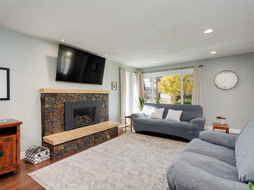 Third View of 2271 Alicia Pl, Colwood, BC, V9B 4S6