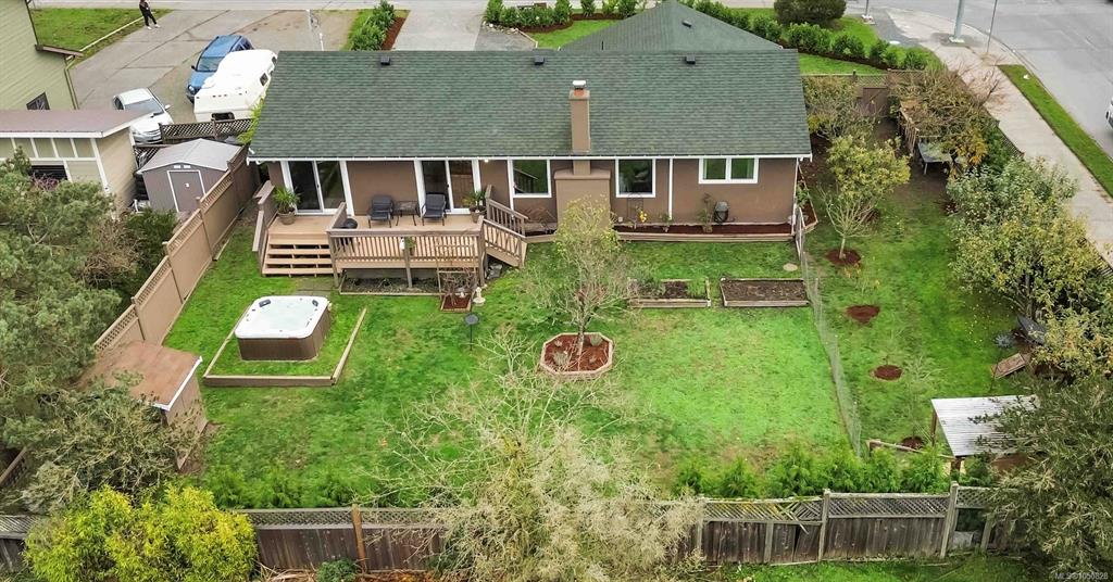 Third View of 6756 Central Saanich Rd, Central Saanich, BC, V8Z 5V2