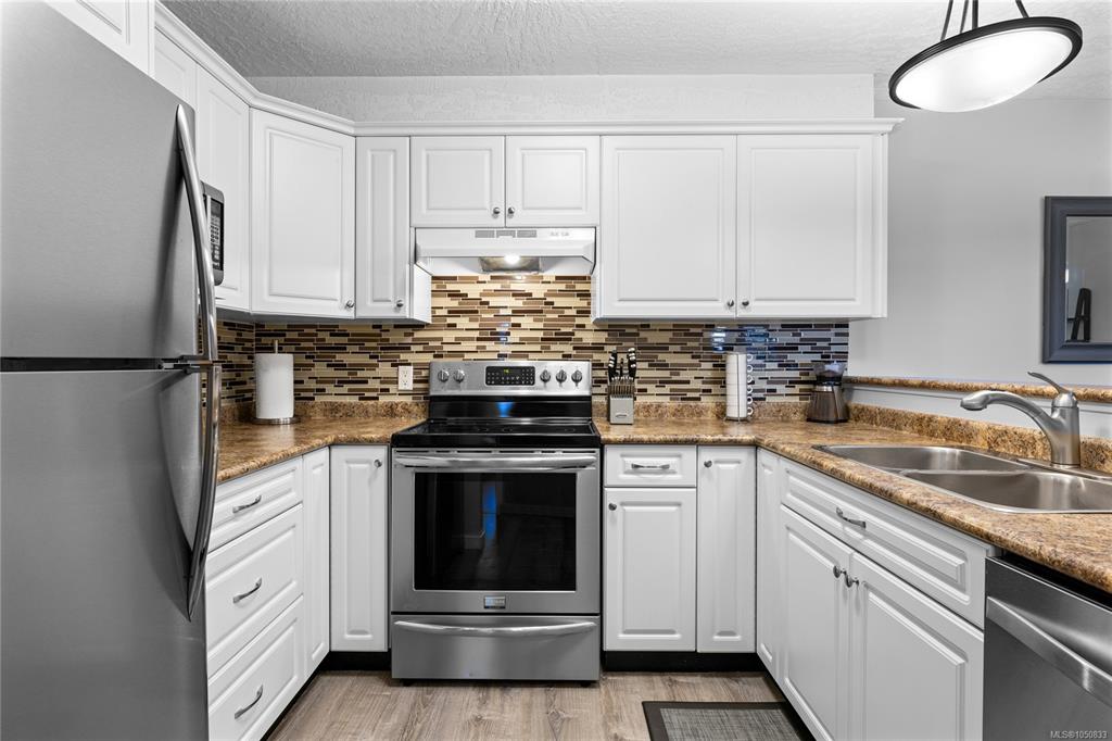Fifth View of 8 White St, THE LADYSMITH, Ladysmith, BC, V9G 1A7