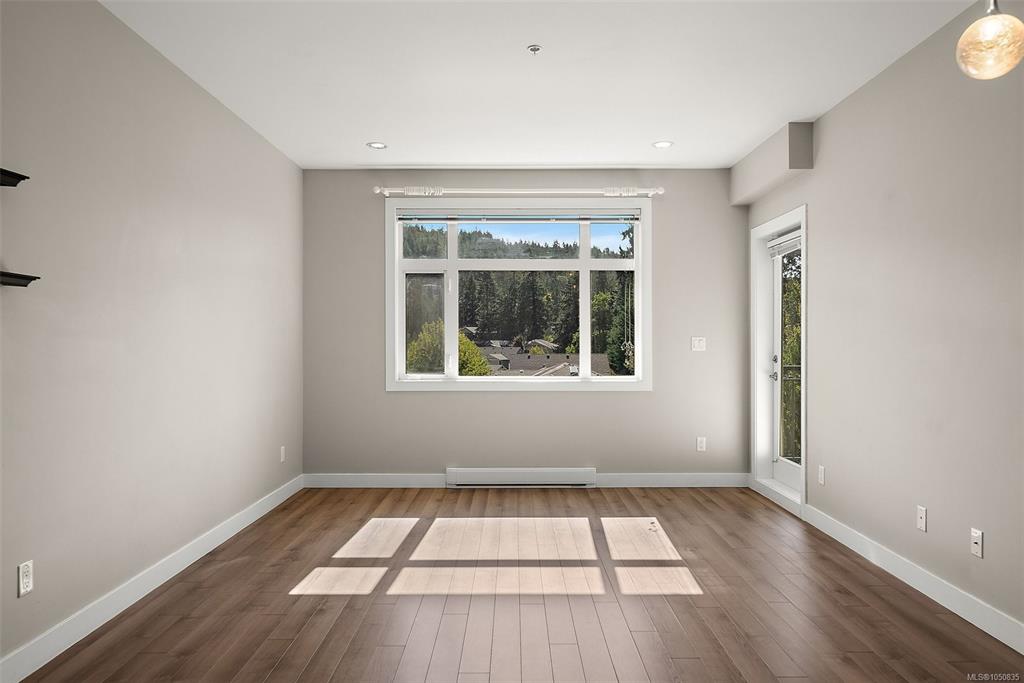 Fifth View of 2655 Sooke Rd, Langford, BC, V9B 1Y3