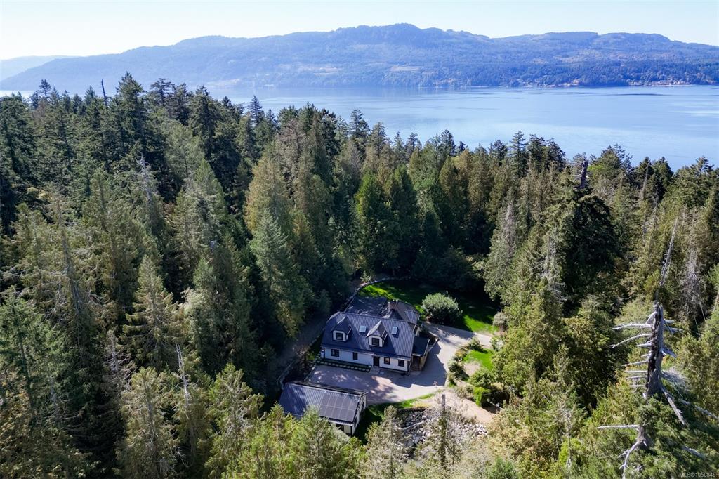 Third View of 8401 Lawrence Rd, Central Saanich, BC, V8M 1S5