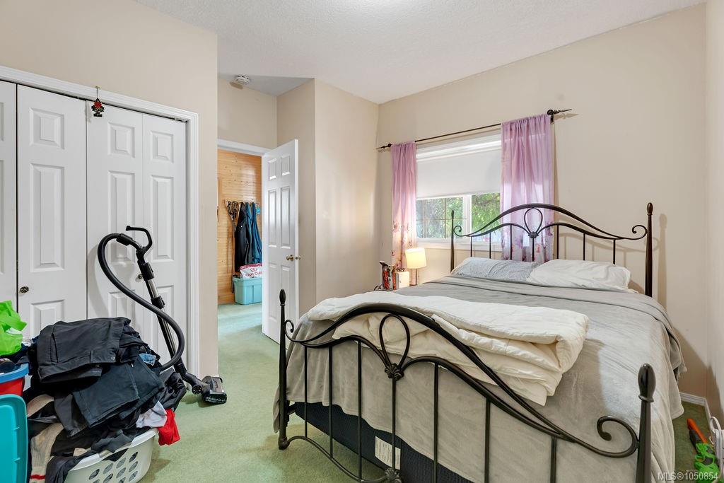 Third View of 275 Bayview Ave, Ladysmith, BC, V9G 1B8