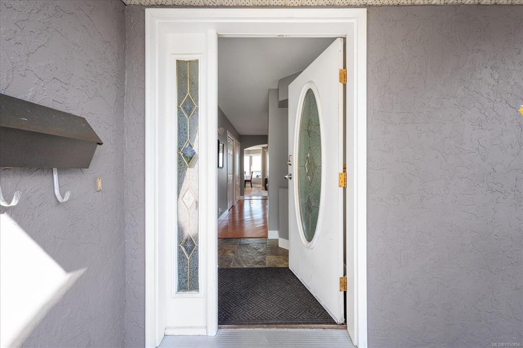 Fifth View of 6160 Dover Rd, Nanaimo, BC, V9V 1C7