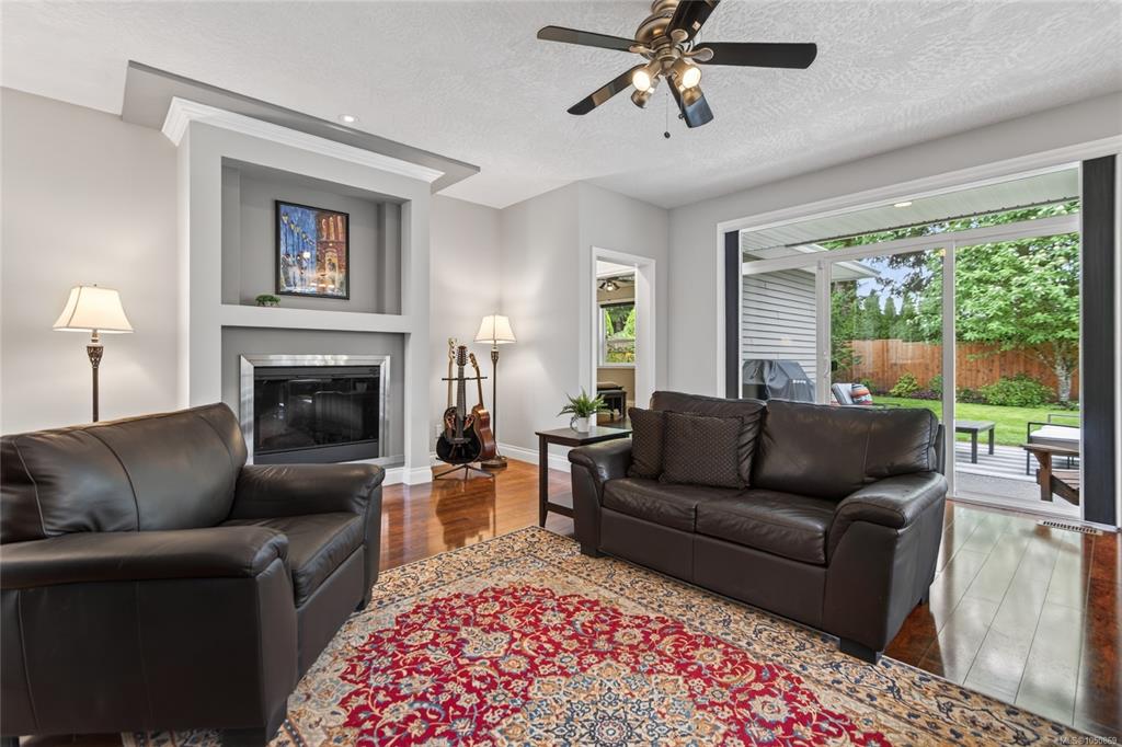 Fourth View of 2557 Hebrides Cres, Courtenay, BC, V9N 3Z7