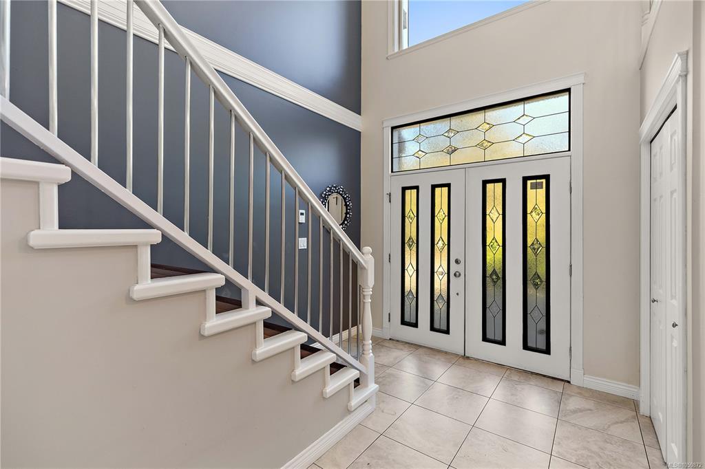 Fifth View of 3908 A Ascot Dr, Saanich, BC, V8P 3S1
