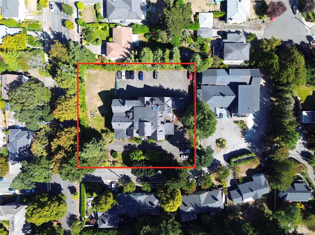 Fourth View of 1249 Rockland Ave, Victoria, BC, V8V 3X3