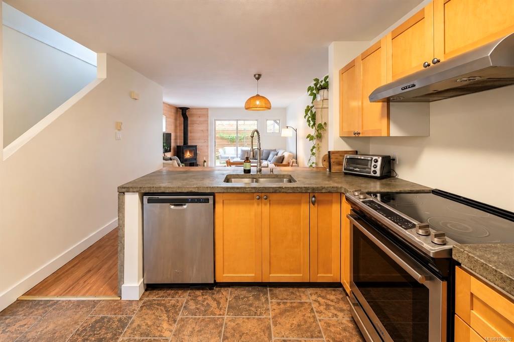 Third View of 301 Arnet Rd, Tofino, BC, V0R 2Z0