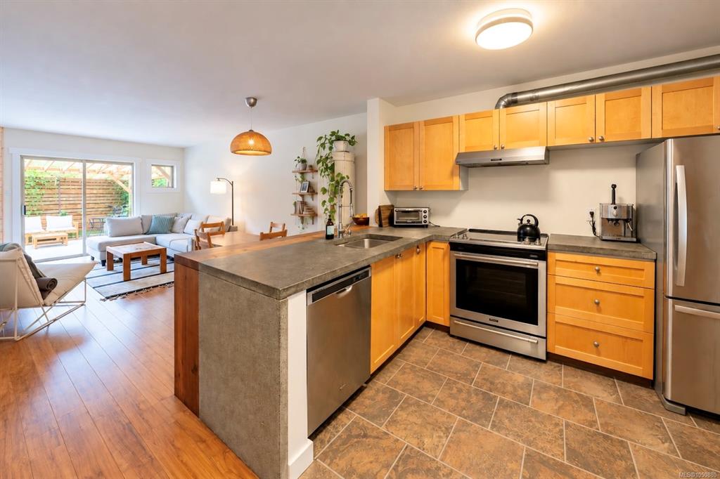 Fourth View of 301 Arnet Rd, Tofino, BC, V0R 2Z0