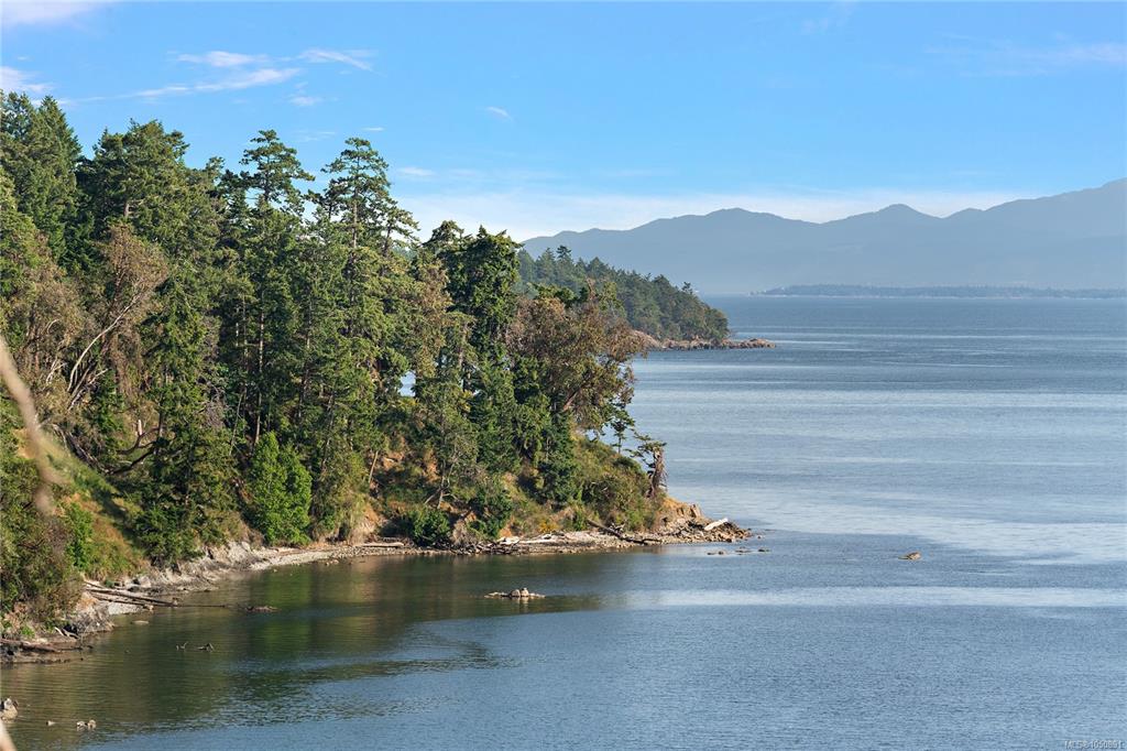 Second View of 377 Evergreen Lane, Sidney Island, BC, V8L 5Y9