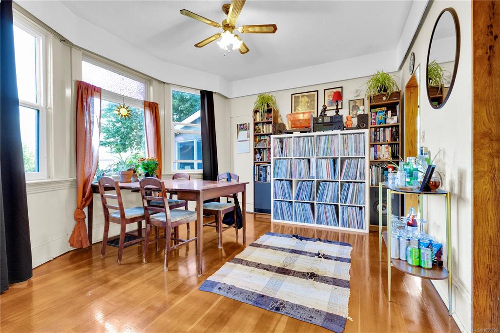Fourth View of 2726 Prior St, Victoria, BC, V8T 3Y1