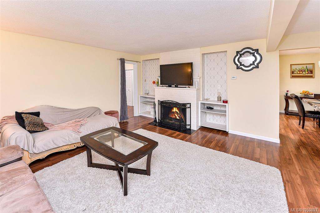 Fifth View of 4589 Scarborough Rd, Saanich, BC, V8Z 5N6