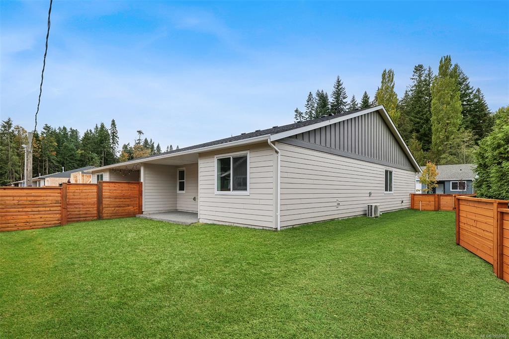 Third View of 1505 Croation Rd, Campbell River, BC, V9W 0J7