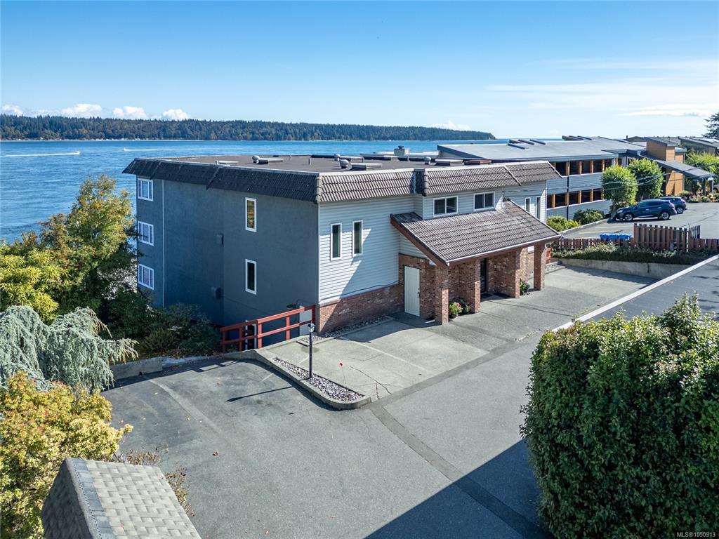 Second View of 553 Island Hwy N, Campbell River, BC, V9W 2B9