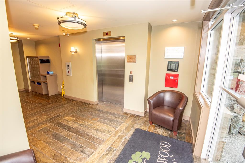Fourth View of 1115 Craigflower Rd, The Ironwood, Esquimalt, BC, V9A 7R1