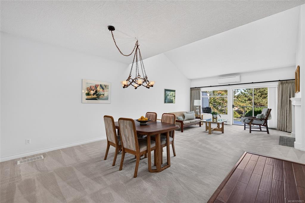 Fifth View of 4360 Emily Carr Dr, Foxborough Hills, Saanich, BC, V8X 4Y4