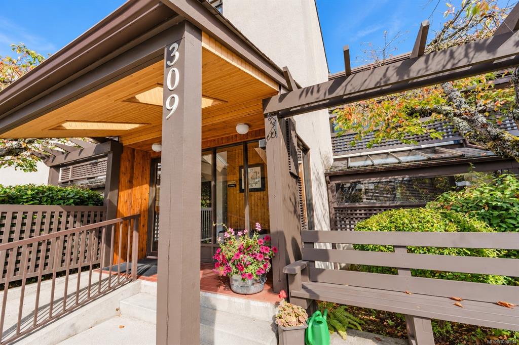 Third View of 309 Morison Ave, Azalea Terrace, Parksville, BC, V9P 1M6