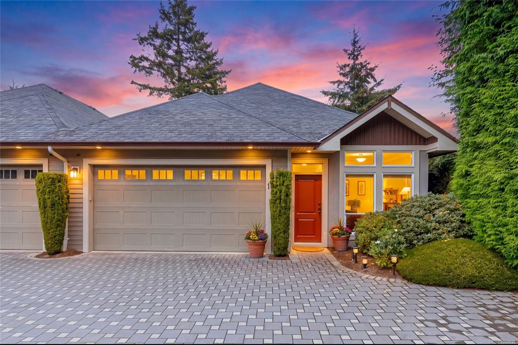 551 Bezanton Way, 1050935, BC,