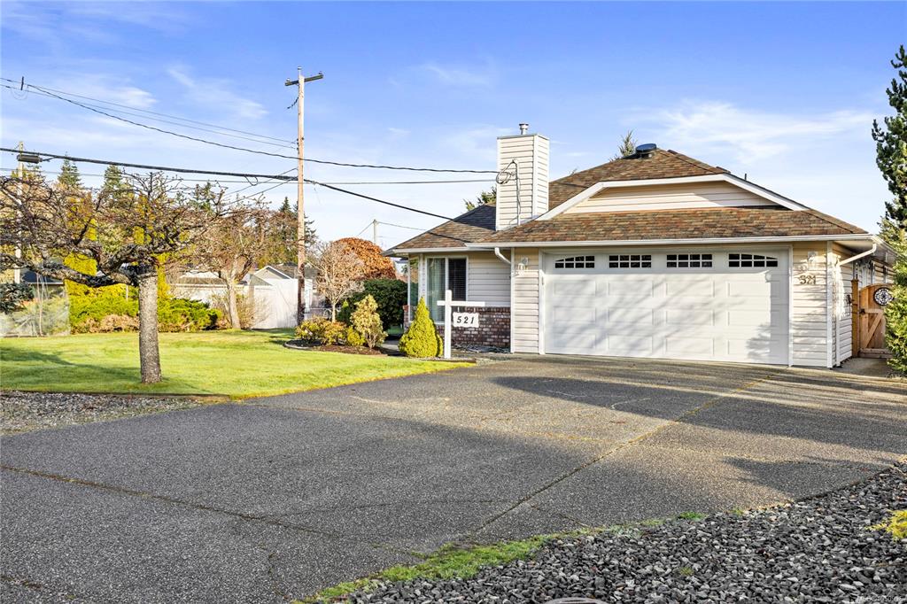 Second View of 521 Birch Ave, Qualicum Beach, BC, V9K 1K4