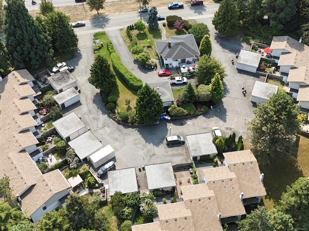 610 Mckenzie Ave, 1050937, BC,