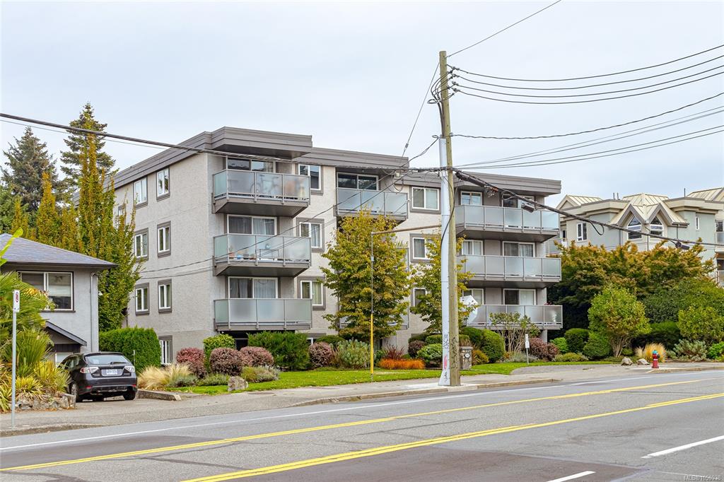 Fourth View of 1342 Hillside Ave, Victoria, BC, V8T 2B4