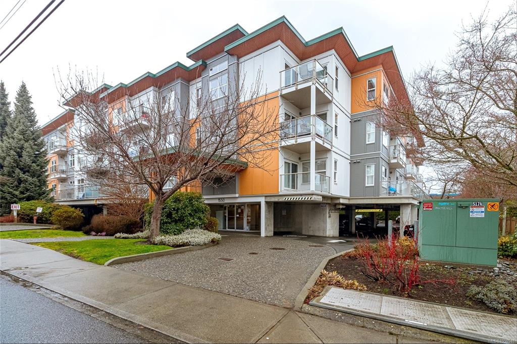 Fourth View of 1550 Church Ave, Saanich, BC, V8P 2H1