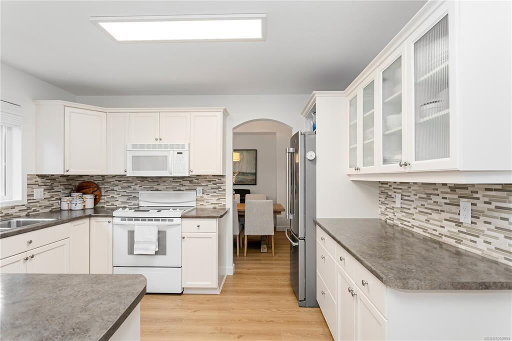 Fifth View of 6141 Glacier Way, Nanaimo, BC, V9T 6C8