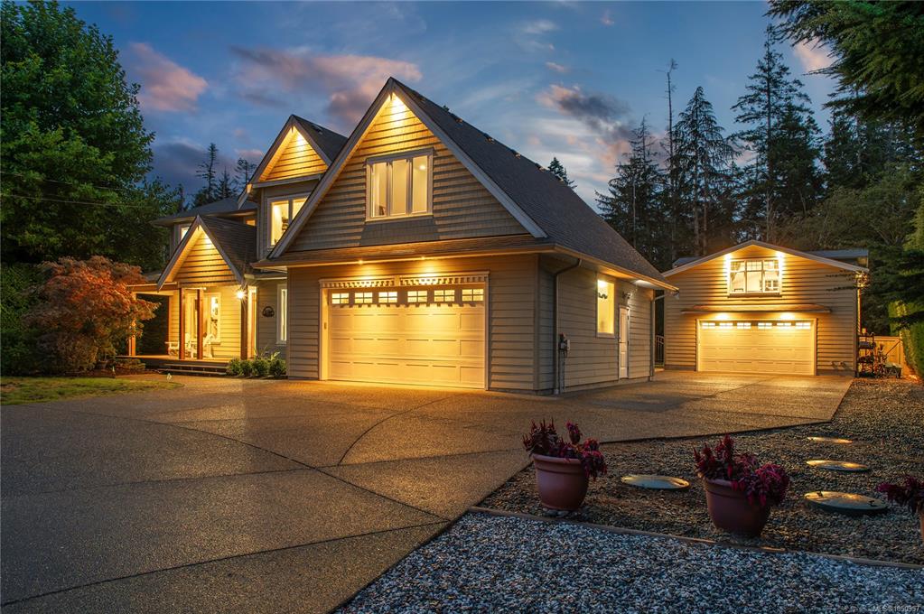 Second View of 155 Redonda Way, Campbell River, BC, V9H 1J2