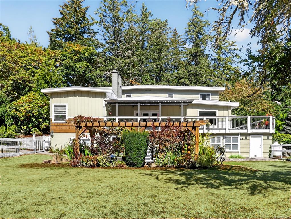 Fourth View of 5209 Old West Saanich Rd, Saanich, BC, V8X 3X1