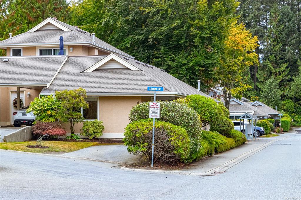 6064 Lionel Cres, 1050970, BC,