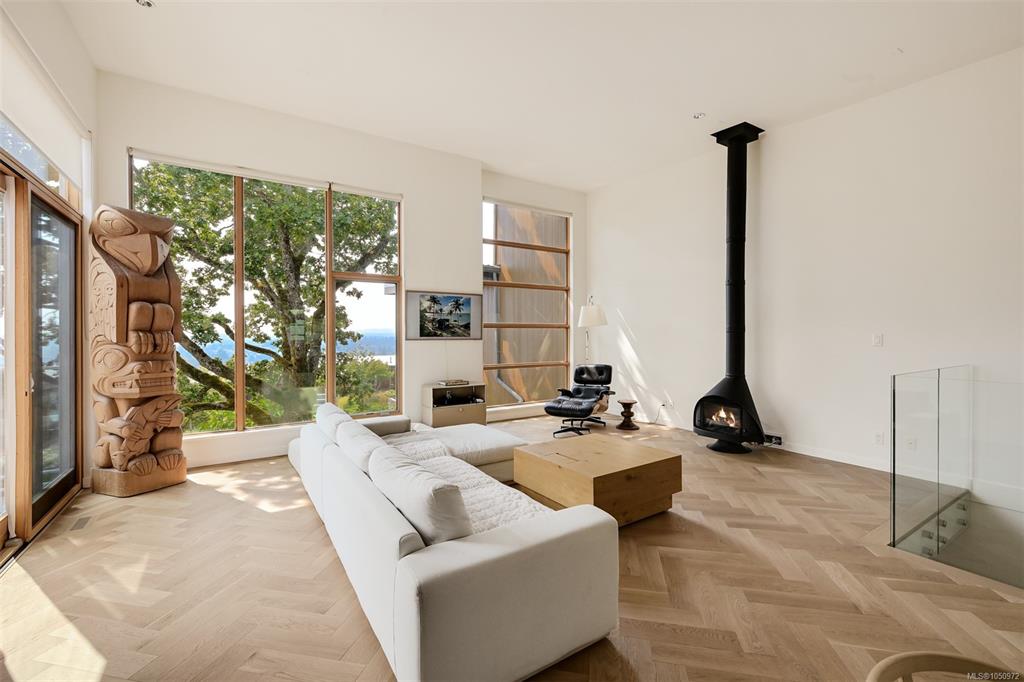 Second View of 802 Rainbow Ridge Lane, Saanich, BC, V8X 0A6