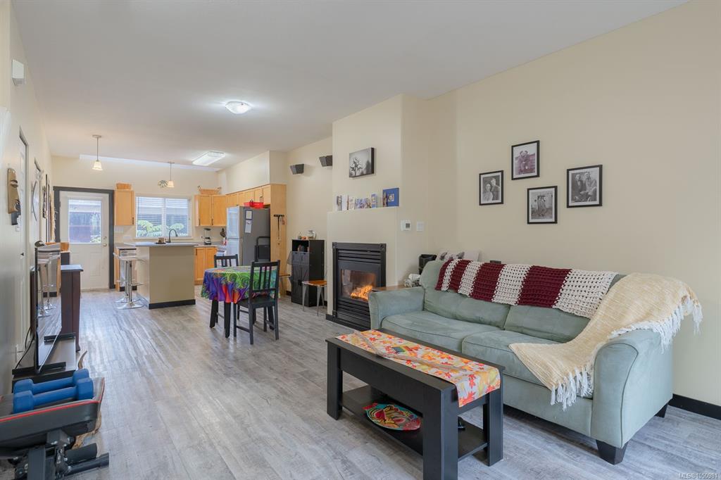 Third View of 5453 Woodland Cres W, Port Alberni, BC, V9Y 8H1
