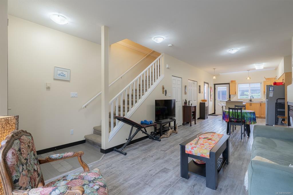Fifth View of 5453 Woodland Cres W, Port Alberni, BC, V9Y 8H1