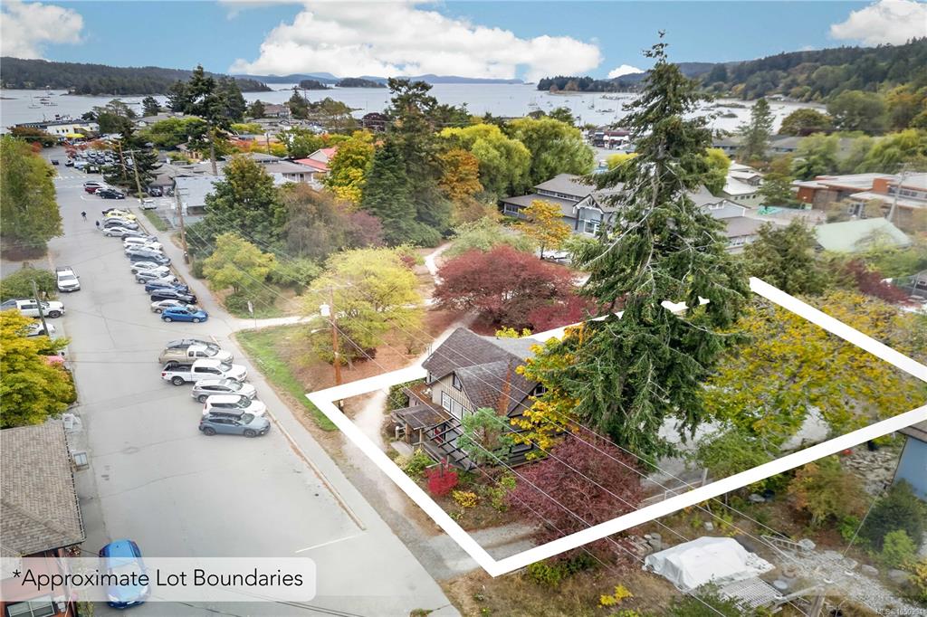 Second View of 129 Hereford Ave, Salt Spring, BC, V8K 2V9
