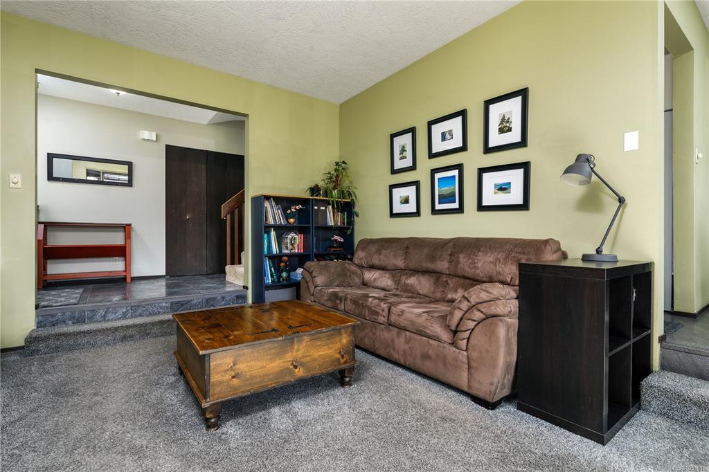 Fifth View of 520 Elizabeth Ann Dr, Colwood, BC, V9C 3N1