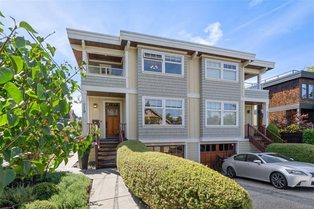 219 Michigan St, 1051029, BC,