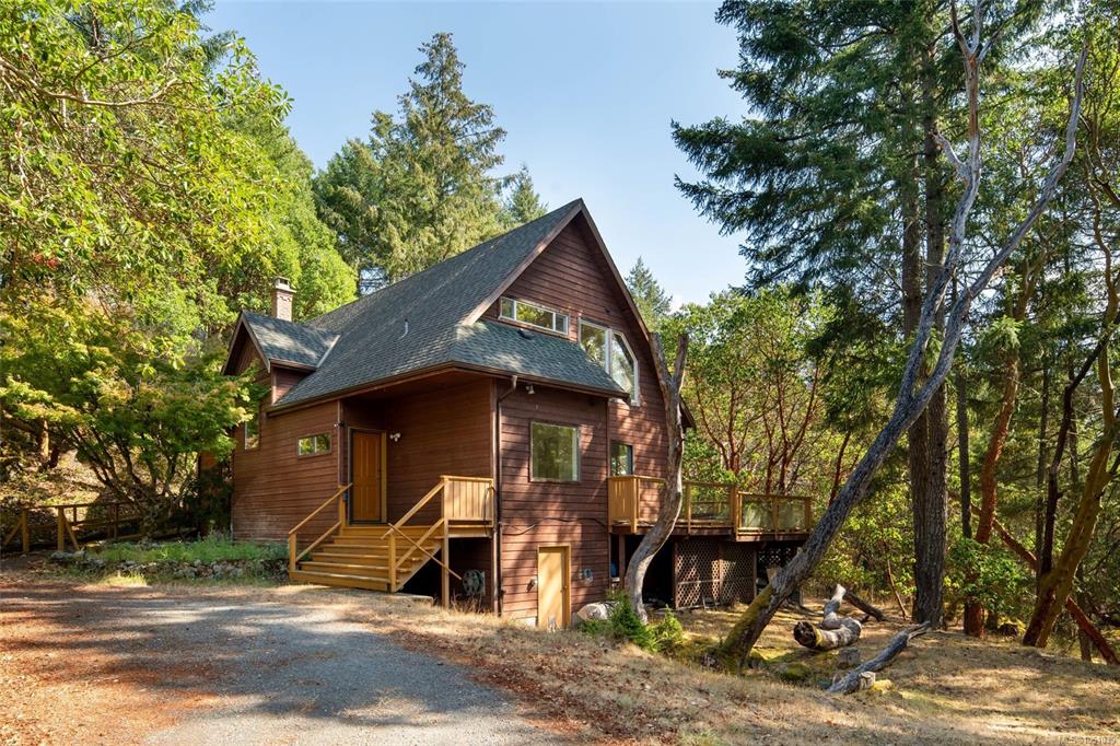 Third View of 614 Tammy Pl, Highlands, BC, V9B 6E9