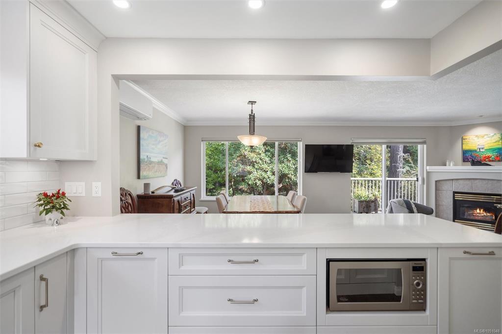 Third View of 118 Aldersmith Pl, View Royal, BC, V9A 7M9