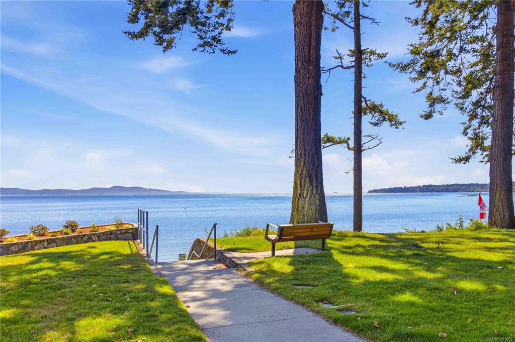 Second View of 990 Doumac Ave, The Tides at Cordova Bay, Saanich, BC, V8Y 1M4