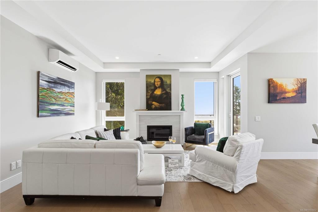 Fifth View of 990 Doumac Ave, The Tides at Cordova Bay, Saanich, BC, V8Y 1M4